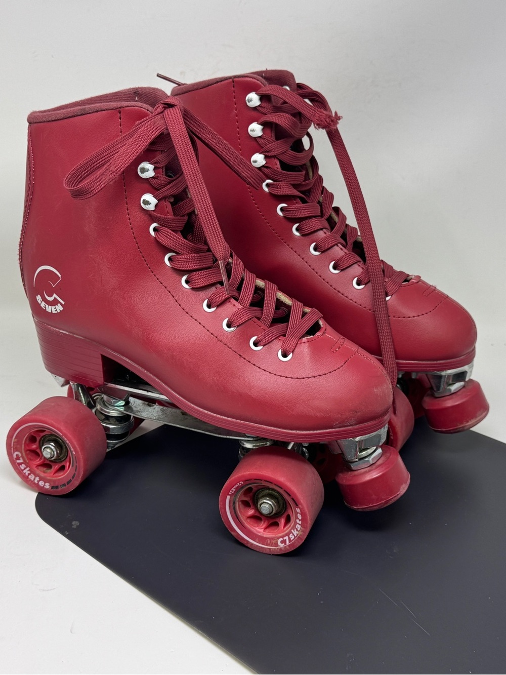 C SEVEN C7 skates Dark Magic Quad Roller Skates cherry